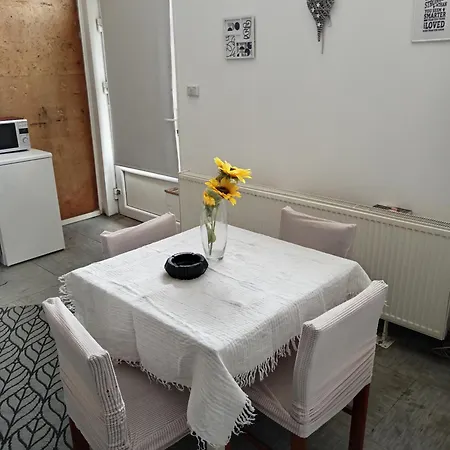 City Central Paracin アパート *